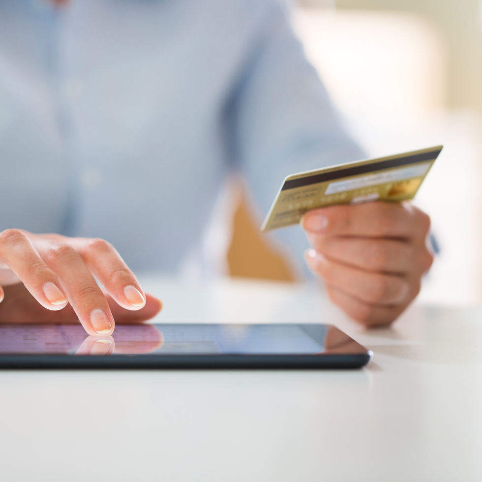 online shopping with tablet
